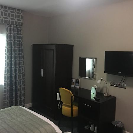 Stafford South Hatherton Hotel Пенкридж Экстерьер фото