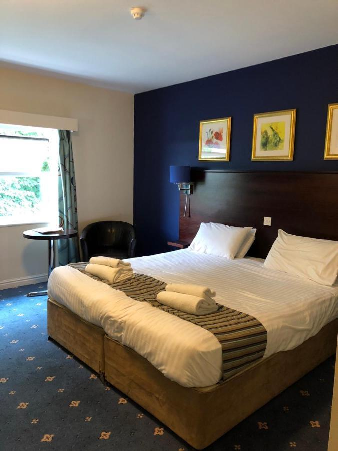 Stafford South Hatherton Hotel Пенкридж Экстерьер фото