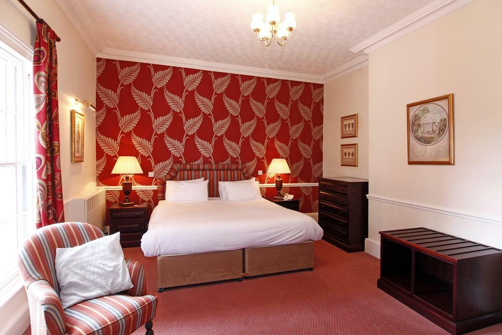 Stafford South Hatherton Hotel Пенкридж Экстерьер фото